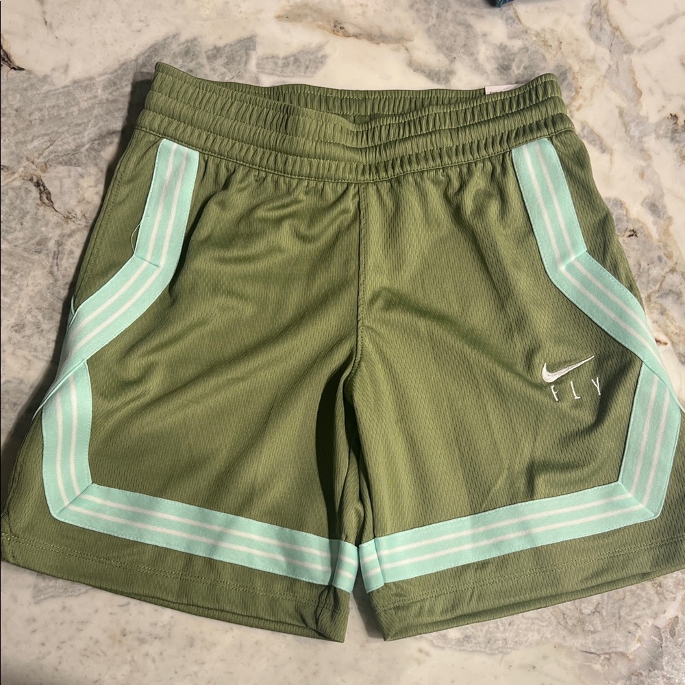 Nike Dri-Fit green Basketball Shorts - size S